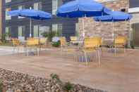 Common Space Fairfield Inn & Suites Pleasanton