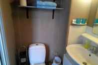 In-room Bathroom Hotel Van Eyck