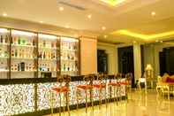 Bar, Cafe and Lounge The Grand Kandyan