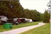Common Space MacIver's Motel & Campground