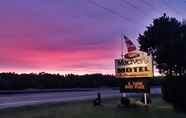 Nearby View and Attractions 2 MacIver's Motel & Campground