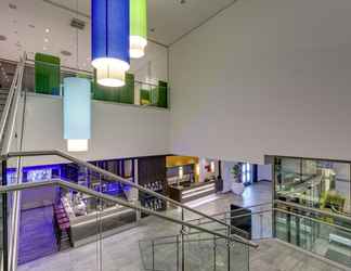 Lobby 2 Park Inn by Radisson Neumarkt