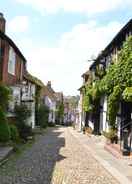 EXTERIOR_BUILDING The Mermaid Inn