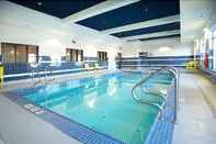 Swimming Pool Wingate By Wyndham Calgary Airport