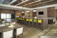 Bar, Cafe and Lounge Wingate By Wyndham Calgary Airport