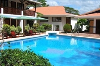 Swimming Pool Samara Pacific Lodge