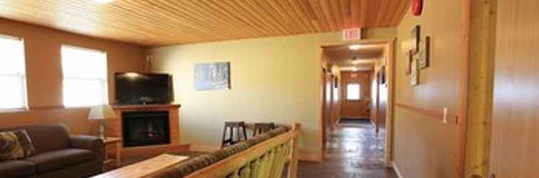 Lobby Executive Suite by Apex Mountain Lodging