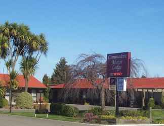 Exterior 2 Commodore Motor Lodge