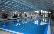Hồ bơi 7 Hotel Bryza Resort & Spa