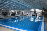 Hồ bơi Hotel Bryza Resort & Spa