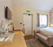 Kamar Tidur 3 The Inn West End