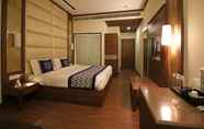 Bedroom 6 Arjun Clarks Inn Phagwara