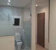 Toilet Kamar 7 Hotel Rex