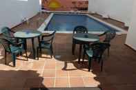 Swimming Pool Hostal Horizonte