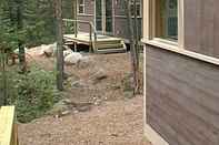 Common Space The Canadian Ecology Centre Cabins