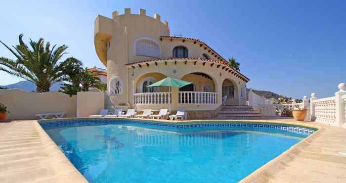 Kolam Renang Villas Costa Calpe - Castillo