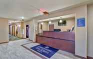 Lobby 4 Cobblestone Hotel & Suites – Pulaski/Green Bay