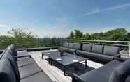 Common Space 4 The Suites Rainvilleterrasse