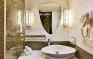 Toilet Kamar 7 T24 Residency