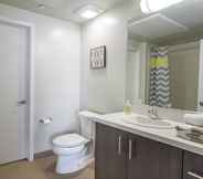 ห้องน้ำภายในห้อง 4 Tripbz Avalo Suites