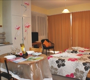 Bilik Tidur 5 Apollonia Holiday Apartments