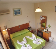 Bilik Tidur 3 Apollonia Holiday Apartments