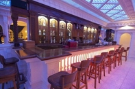 Bar, Kafe, dan Lounge Parthenon