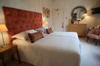 Bedroom Lypiatt House Hotel