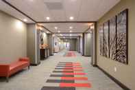 Lobby Hampton Inn & Suites Cincinnati / Kenwood