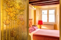 Bilik Tidur Your Suite Rome