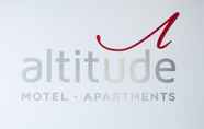 Lobi 6 Altitude Motel Apartments