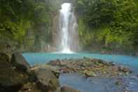 Kemudahan Hiburan Hotel Catarata Río Celeste