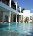 SWIMMING_POOL Winds Boutique Hotel