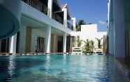 Kolam Renang 7 Winds Boutique Hotel