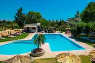 Swimming Pool Achousa Hotel