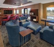 Bar, Cafe and Lounge 3 TownePlace Suites Hattiesburg