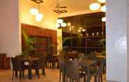 Restoran 3 Bakhaw Bed & Breakfast