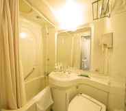 In-room Bathroom 7 Hotel Route-Inn Toyama Inter