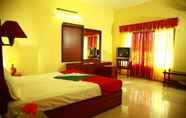 Kamar Tidur 6 Jungle Palace Homestay