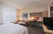Bedroom 4 TownePlace Suites by Marriott Des Moines West/Jordan Creek