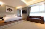 Kamar Tidur 2 Walker Hotel Ximen