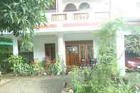 Exterior Pradeepa Guest House