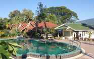 Kolam Renang 2 Vang Vieng Sunrise View Resort