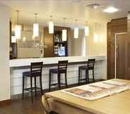 Bar, Cafe and Lounge 4 Hampton By Hilton Iasi