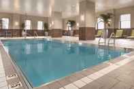 Swimming Pool Embassy Suites By Hilton Pittsburgh Downtown