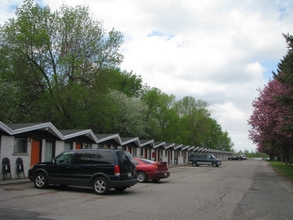 Bên ngoài 4 Motel Rideau