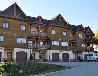 Exterior 2 Red Mountain Village Condos