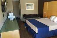 Bedroom FairBridge Inn Express Rome