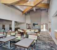 Lobi 7 Homewood Suites by Hilton Topeka