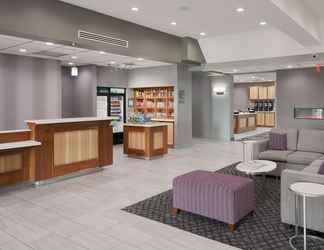 Lobi 2 Homewood Suites by Hilton Topeka